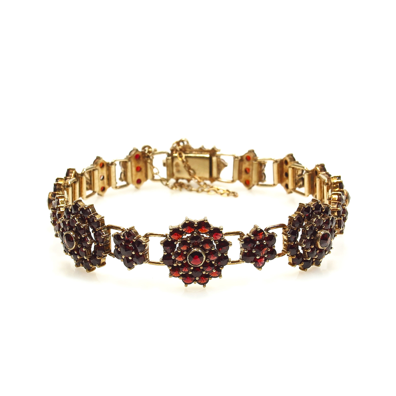 Braclet with garnets, 830 gilded silver