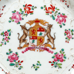 Antique porcelain plate with a coat of arms, 18th century Samson´s factory