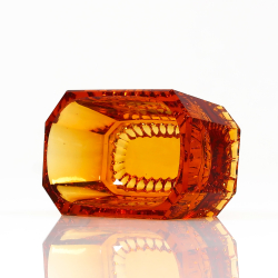 Merevaigu tooni soolatoos, Joh.Lorupi klaasi- ja kristallitööstus